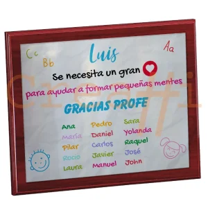Placa de regalo para profesores con los nombres de los alumnos